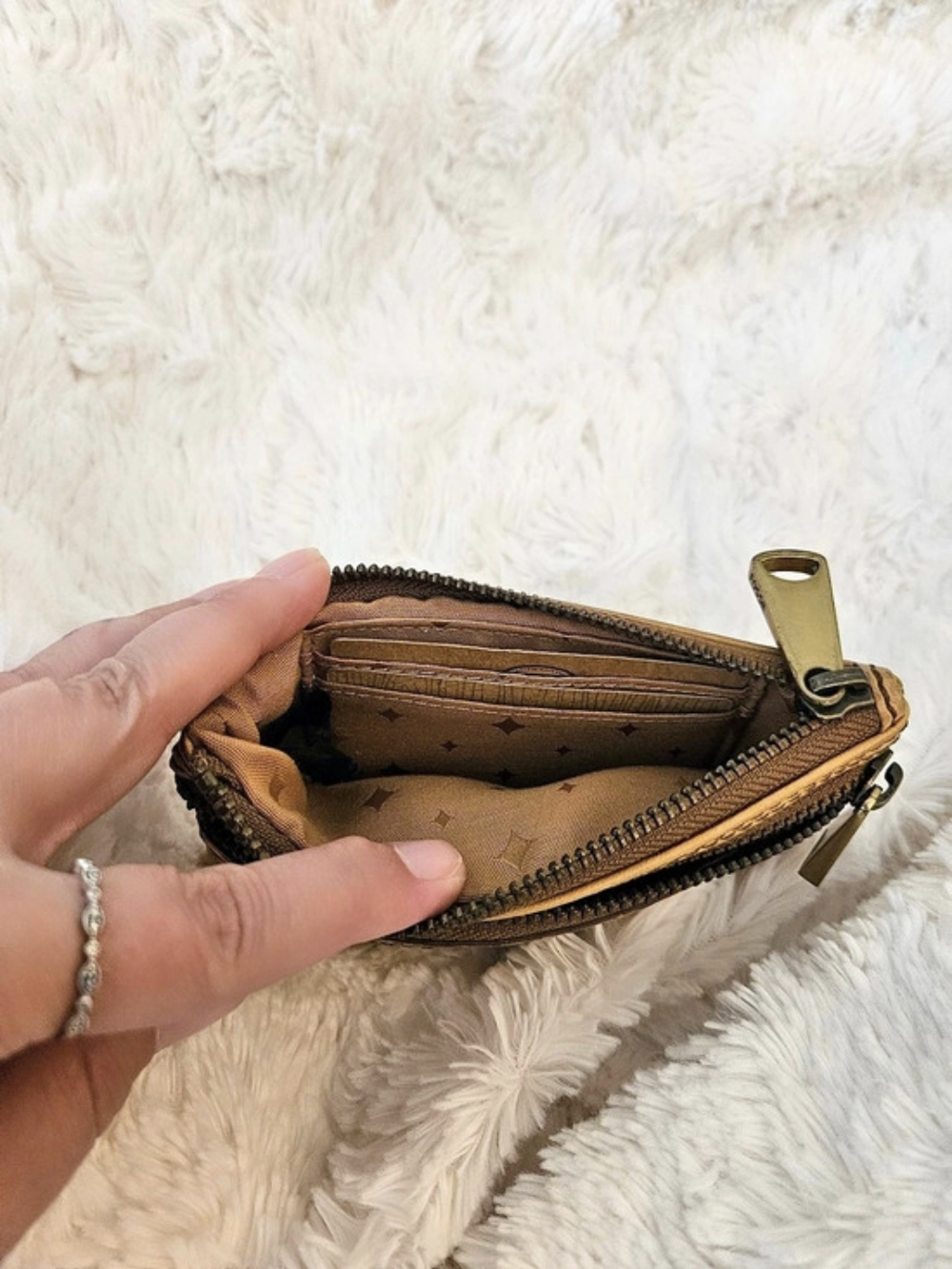 Fossil✨️Explorer Card/Coin Wallet - Picture 4 of 8